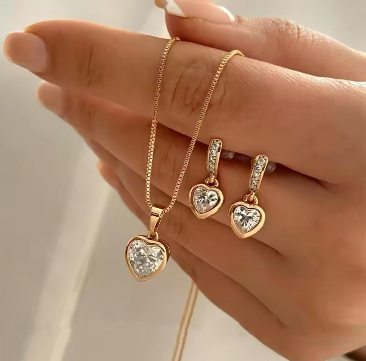 3-teiliges Herz-Anhänger-Schmuckset mit Ohrring-Anhänger-Halskette für Frauen, exquisite Mode, Strass-Doppelherz-Schmuckset, Geschenk