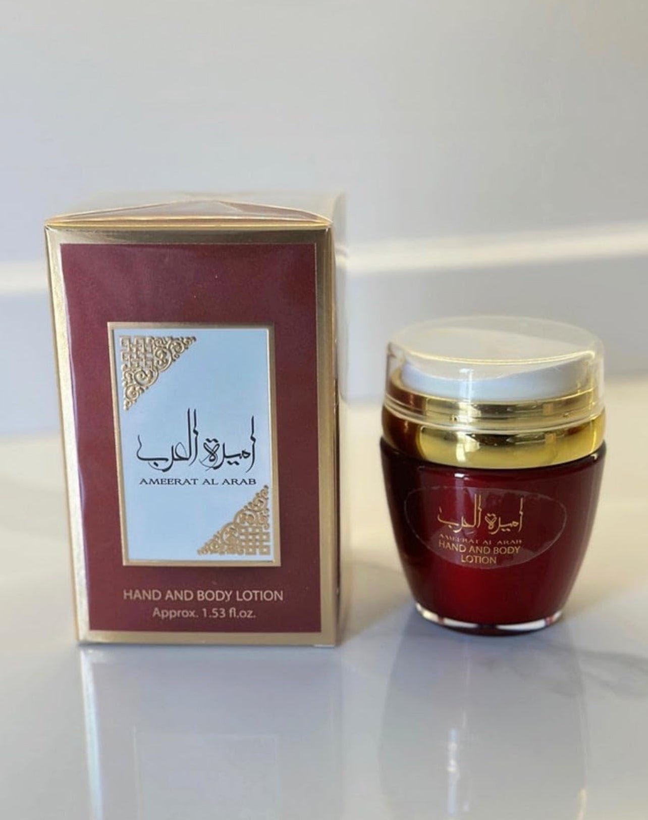AMEERAT AL ARAB- Feuchtigkeitscreme für Gesicht und Körper, 45 g für Damen mit blumigen, fruchtigen und moschusartigen Düften