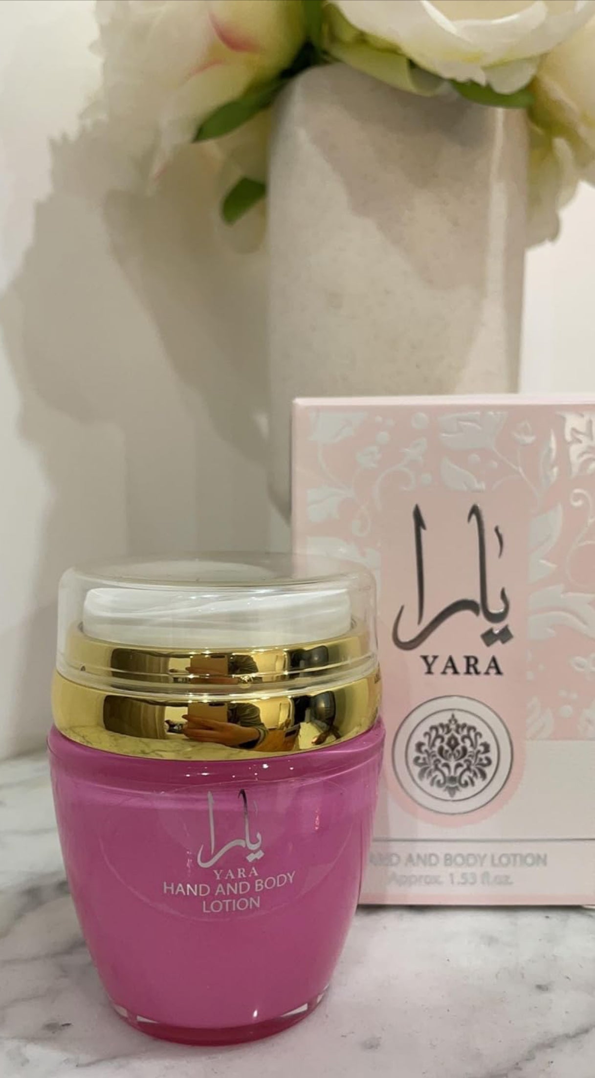 Lattafa Yara- Feuchtigkeitscreme für Gesicht und Körper, 45 g für Damen mit blumigen, fruchtigen und moschusartigen Düften