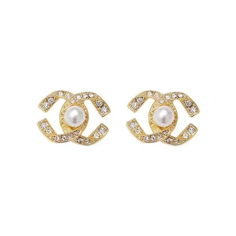 Elegant Tweed Style Double C Earrings Fashionable Fringed Luxury Lightweight Ear Clip High End Ear Decorations 