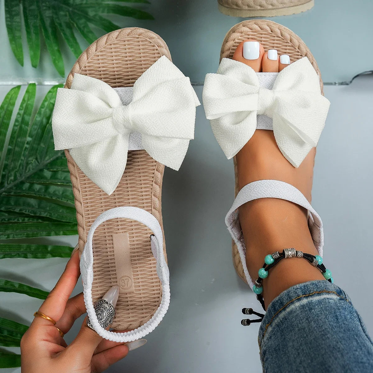 Women Sandals New Summer Lightweight Sandals Fashion Beach Casual Slippers Outdoor Bow Tie Flat Shoes Home Slides Women