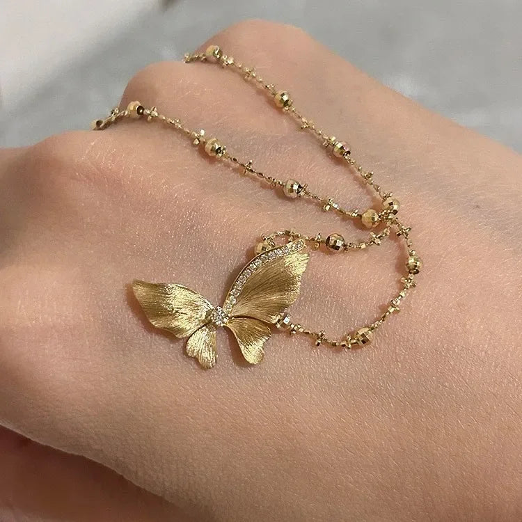 Elegant brushed butterfly pendant necklace in high-quality sweet and Light Luxury collarbone chain engagement jewelry gift