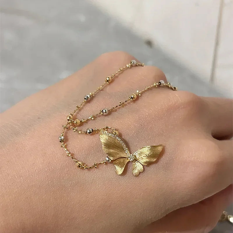 Elegant brushed butterfly pendant necklace in high-quality sweet and Light Luxury collarbone chain engagement jewelry gift