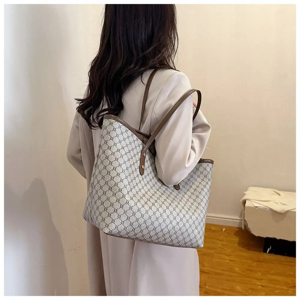 Fashion Women Handbags Classic Design Shoulder Bag Large Capacity Tote Bag Ladies Casual Commuting Bag