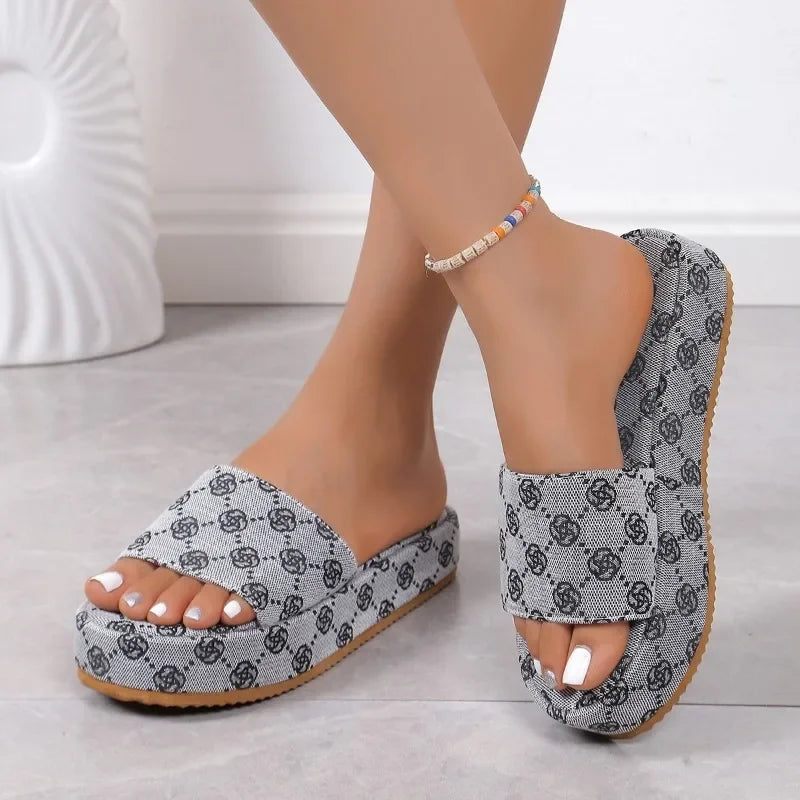 Women Platform Slippers Summer Women Shoes Designer Flat Sandals Outdoor Floral Sandals Ladies Beach Shoes Sandalias