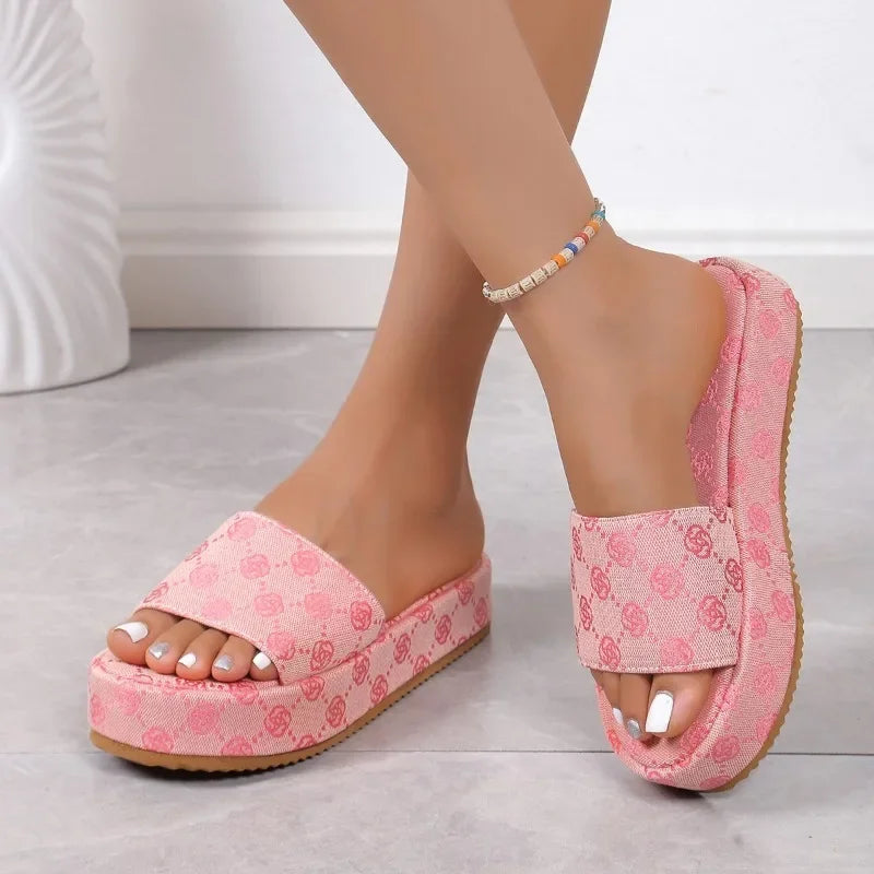 Women Platform Slippers Summer Women Shoes Designer Flat Sandals Outdoor Floral Sandals Ladies Beach Shoes Sandalias
