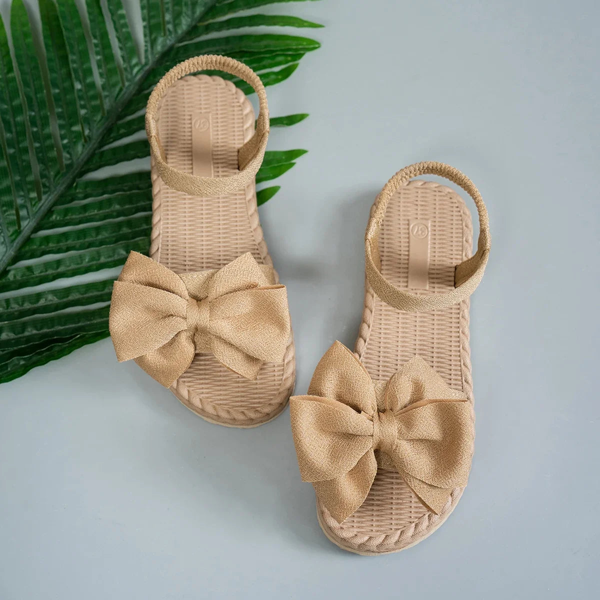 Women Sandals New Summer Lightweight Sandals Fashion Beach Casual Slippers Outdoor Bow Tie Flat Shoes Home Slides Women