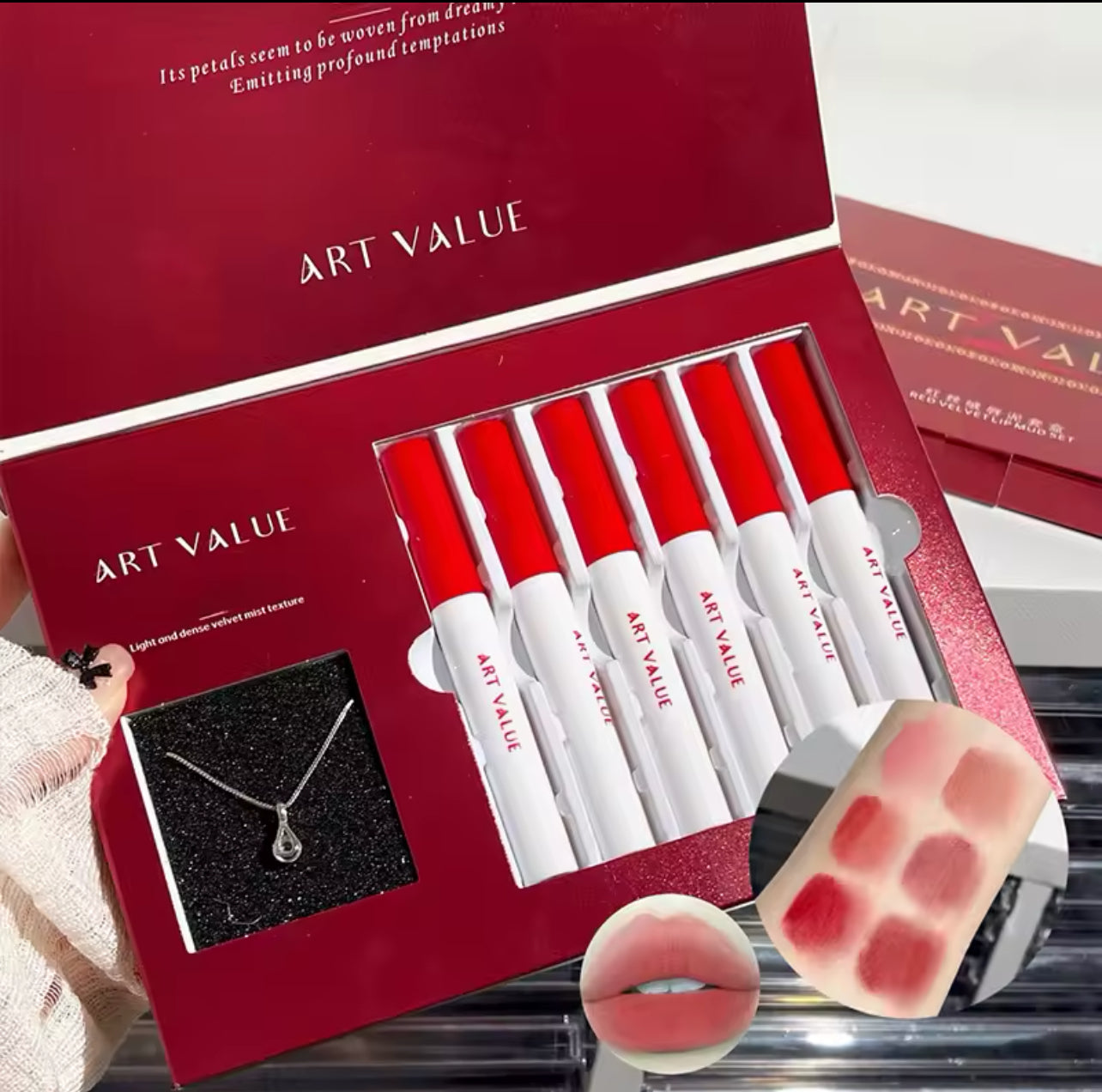 Mattes flüssiges Lippenstift-Kit Antihaft-Tasse wasserdichter Lip gloss langlebiges Kosmetik-Make-up für Frauen rotes Lippenstift-Box-Set mit Halskette