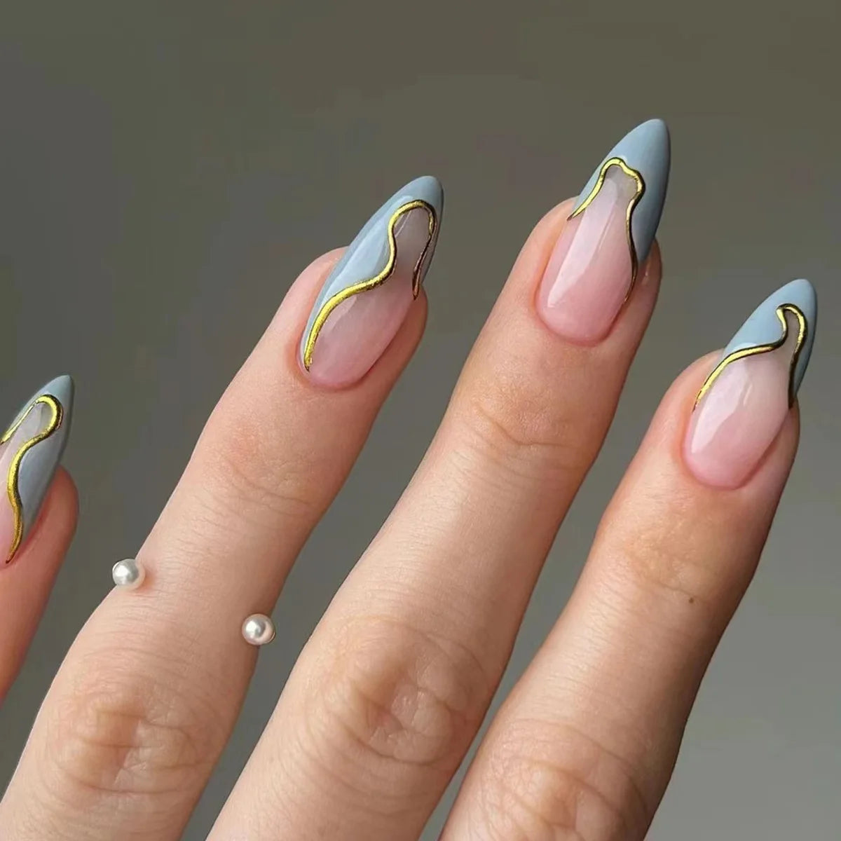 Medium-length Acrylic Almond Fake Nails Art Cool Hottie Girl Wear False Nails Europe and USA Press on Nail Removable French Nail