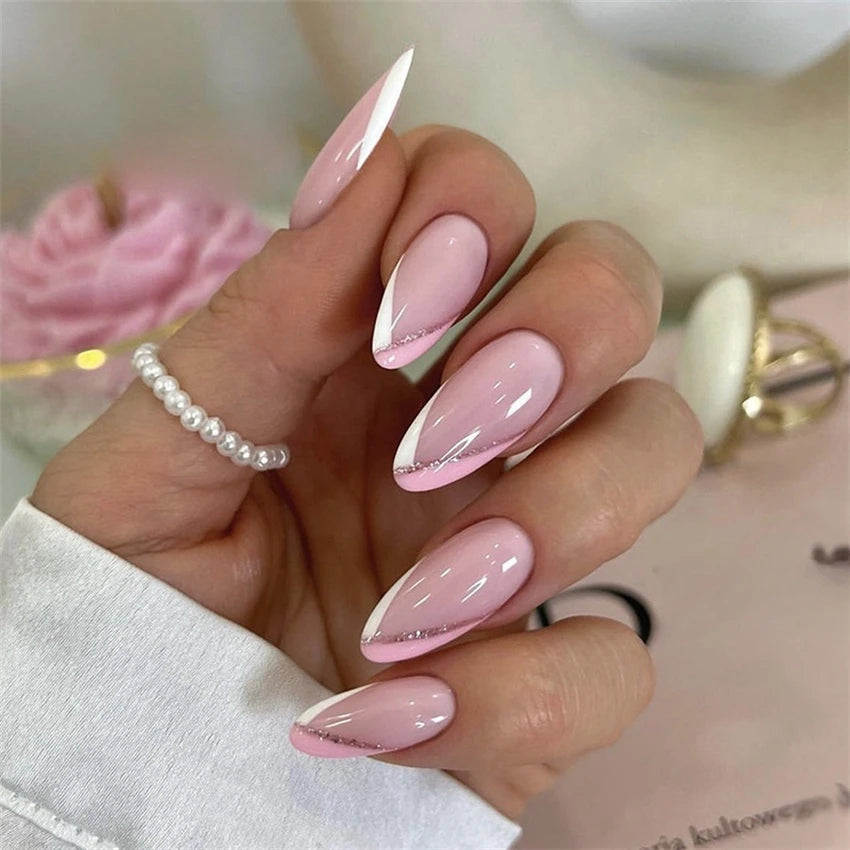 Medium-length Acrylic Almond Fake Nails Art Cool Hottie Girl Wear False Nails Europe and USA Press on Nail Removable French Nail