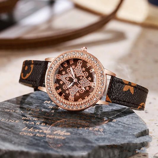 Classic Fashion Four Leaf Clover Fashion Quartz Wristwatches Sparkling Diamond Women's Watches Leather Strap Relojes Para Damas
