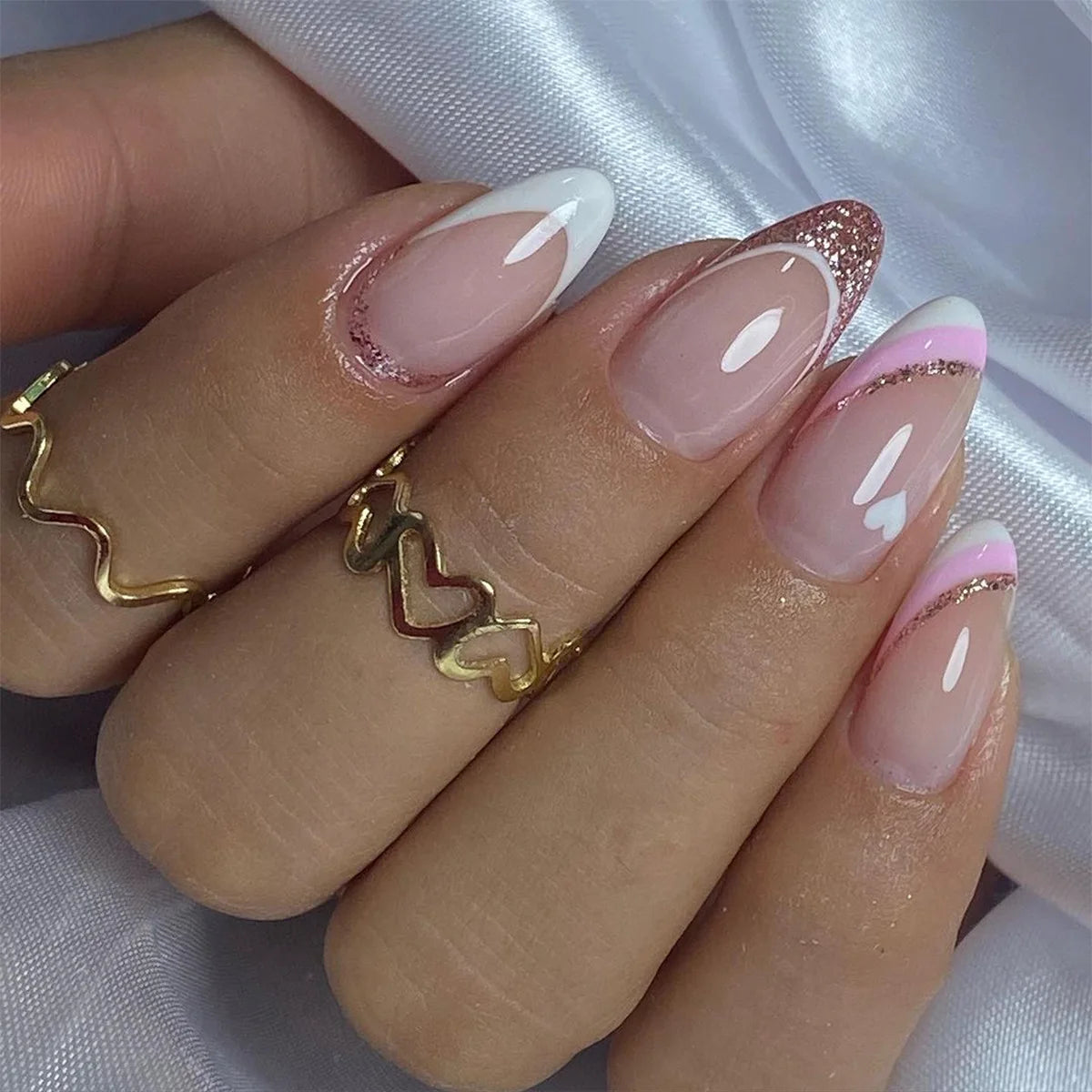 Medium-length Acrylic Almond Fake Nails Art Cool Hottie Girl Wear False Nails Europe and USA Press on Nail Removable French Nail